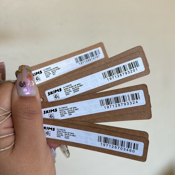 SKIMS Women's Bras in Tan and Brown - Picture 9 of 11